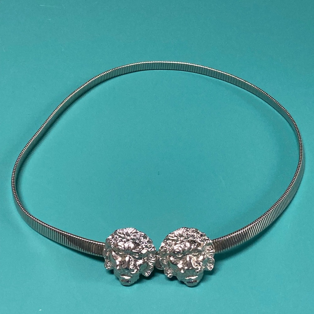 80’s Silver Serpentine Belt with Lions Heads clasp